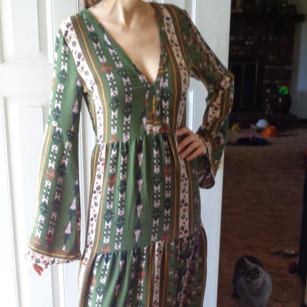 Relist 7/21❌ Altar’d State boho bell sleeve print long dress cottagecore retro S - Picture 9 of 15